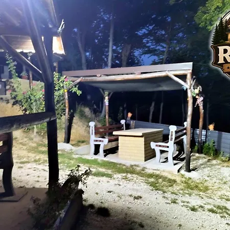 Ferienhaus & Ranch Kobas *